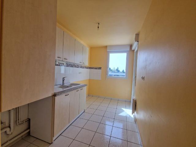 A SAINT CYR SUR LOIRE TYPE 2 DE 53,79 M2 A LOUER DANS UNE RESIDENCE SECURISEE