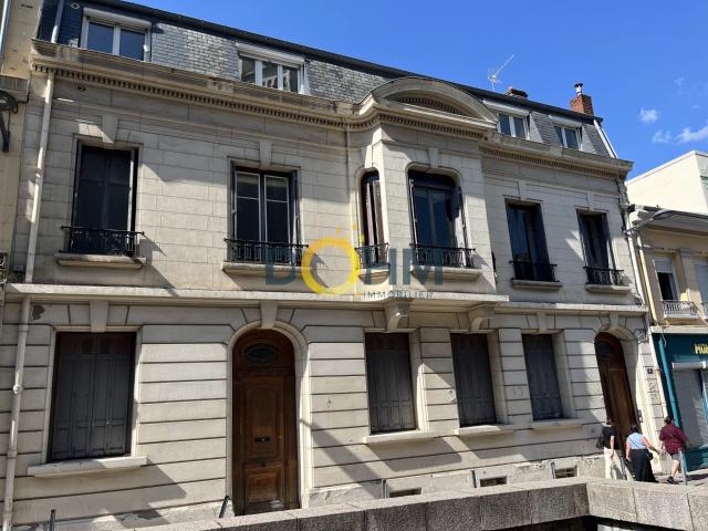 À Saint Étienne, appartement de 20.78m2 dernier étage en loc