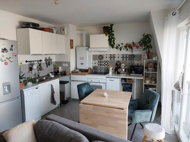 À Saint Fargeau Ponthierry, appartement dernier étage à louer