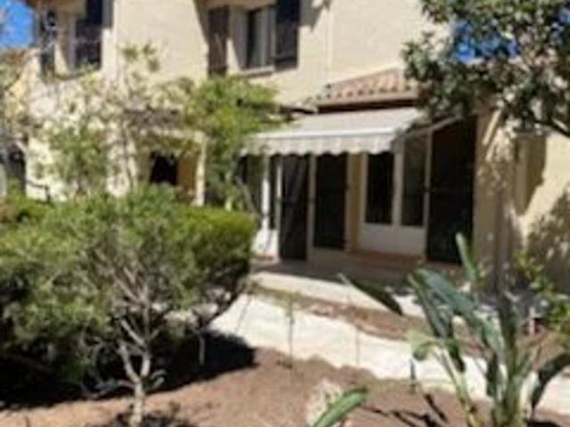 À Saint Raphaël, villa de 96 avec 4 chambres au calme