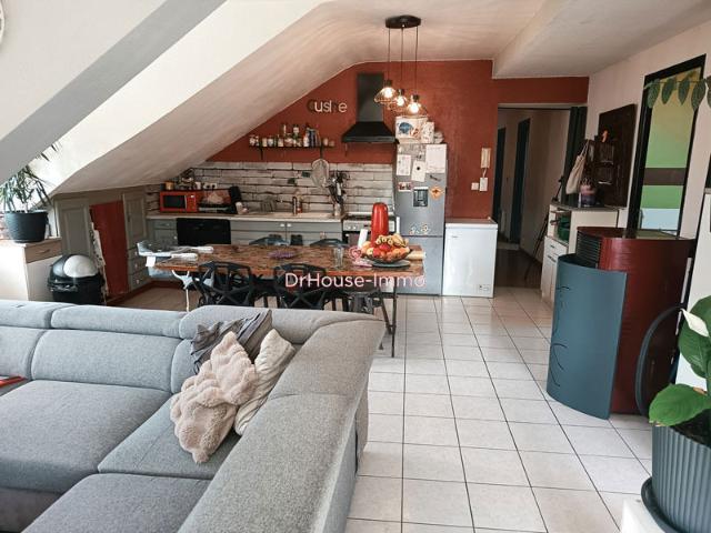 A SAISIR ! Appartement F4 vue sur montagne.