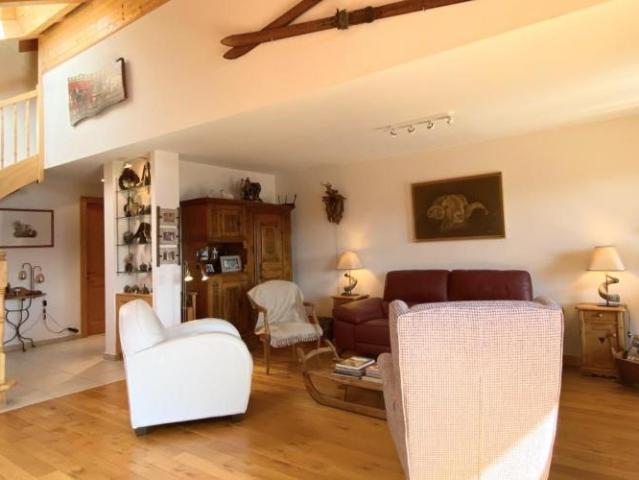 A SAISIR: location à la semaine, à la quinzaine ou au mois: Très grand duplex avec une vue magnifique