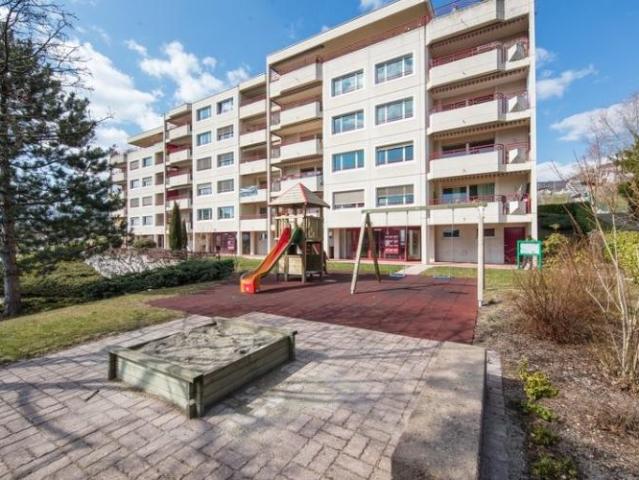 A saisir ! Magnifique appartement avec vue sur le lac !