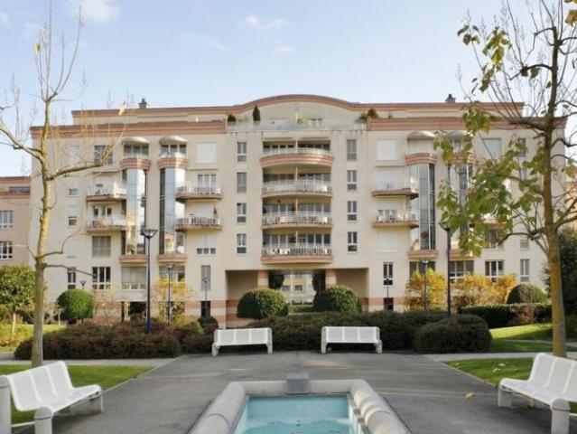 A saisir ! Magnifique logement situé dans un quartier verdoyant !