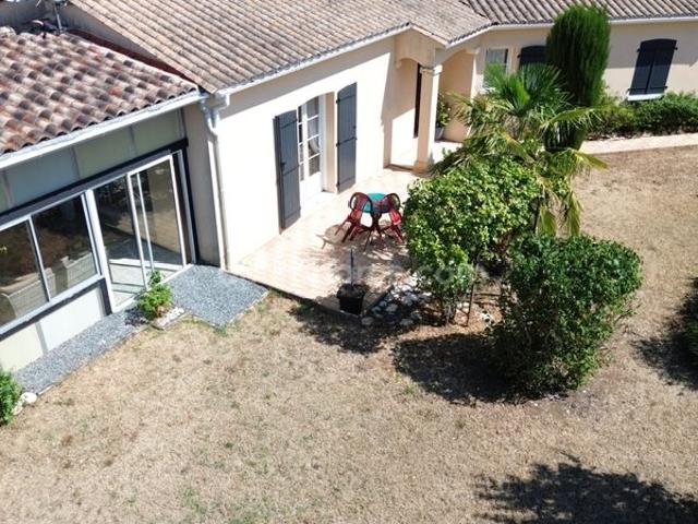 A SAISIR ! Maison de plain pied de 125m² 4 chambres Agri. 125m² Agris