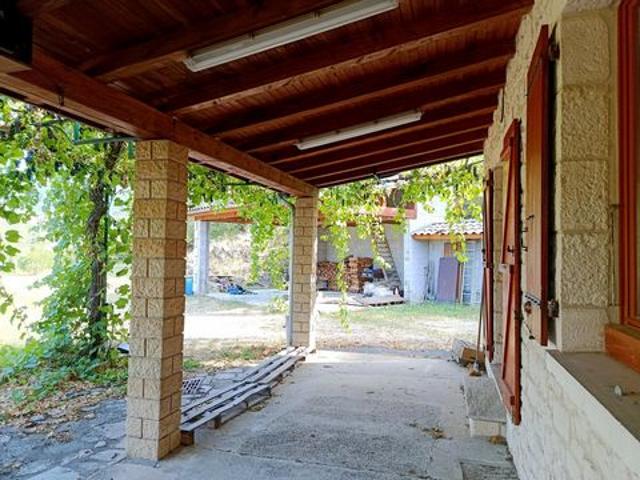 A SAISIR maison familial au calme avec terrain plat attenant