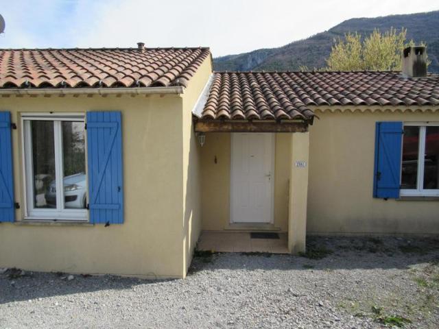 A saisir maison individuelle de 96 m² avec terrain attenant de 2100 m²