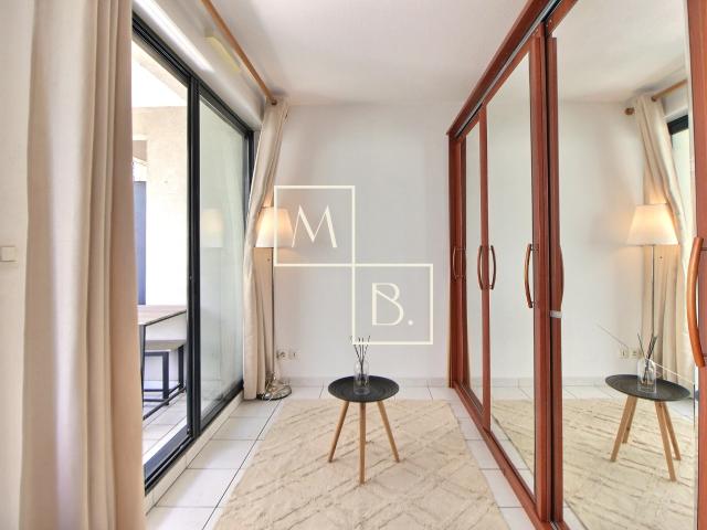 A SAISIR ! Studio meublé Port Marianne A LOUER 22m2 avec balcon vue Lez + parking sécurisé