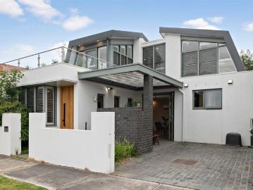 A Sanctuary of Style in Buzzing Brunswick West