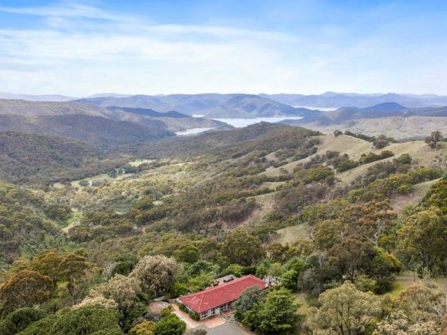 A Scenic Hilltop Haven With Endless Appeal