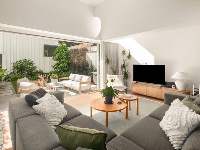 A Sculptural Expression Of Organic Contemporary Luxury With A Self Contained Studio