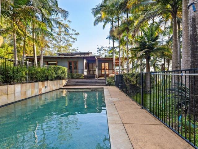 A secluded riverfront haven, minutes to Bellingen