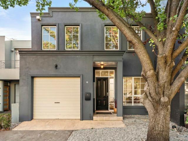 A Secluded Windsor Residence with Space and Presence