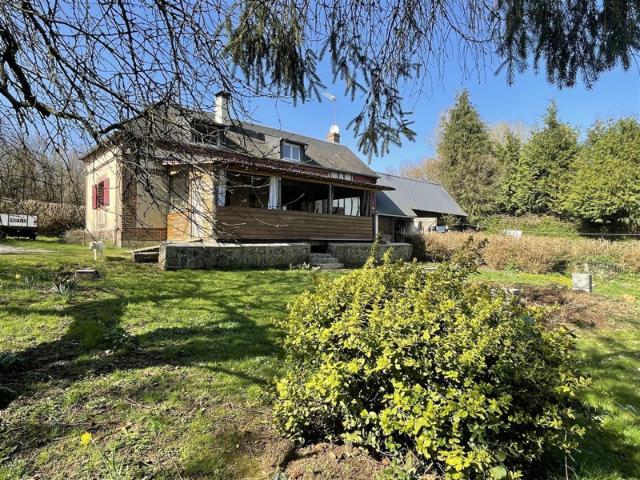 À seulement 8min de GACÉ, 24KM de L'AIGLE, l'agence CAZIN IM