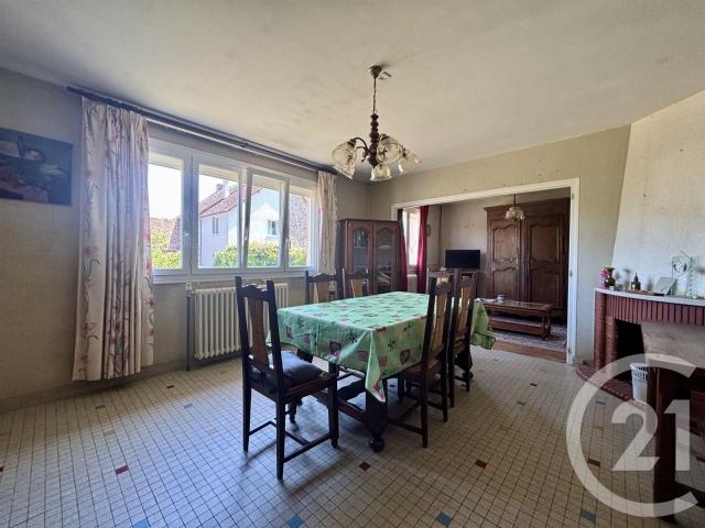 À seulement 10 minutes de Lassay les Châteaux, de Domfront e. 78m² Juvigny Val d'Andaine