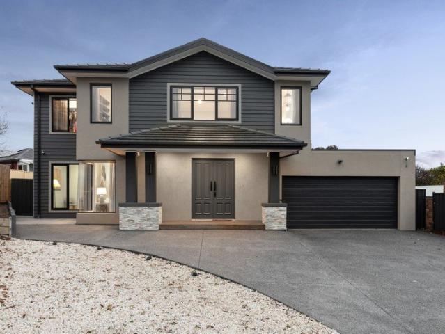 A Showcase of Contemporary Family Luxury