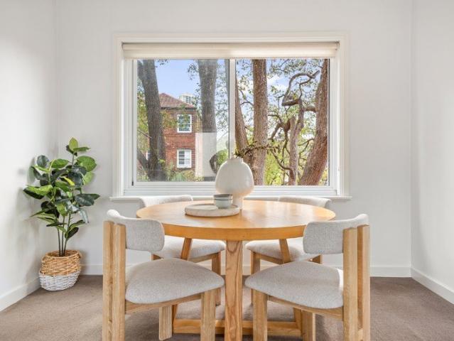A Slice Of Double Bay Magic, Boutique Art Deco Elegance With A Harbour Perspective