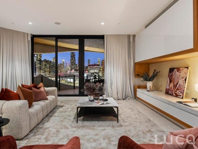 A SLICE OF EXPANSIVE AND LUXURIOUS BANKSIA TOWER LIVING
