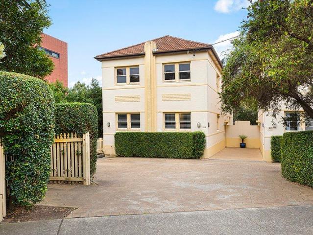 A Slice Of South Coogee Charm, A Boutique Coastal Apartment With A Cottage Like Feel