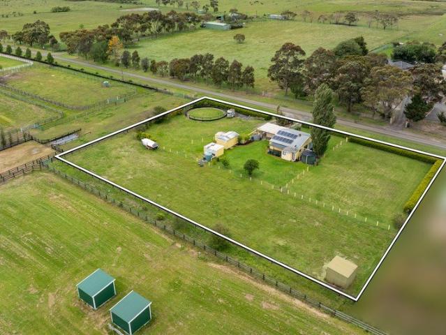A Small Acreage Dream of Pure Peace and Stillness