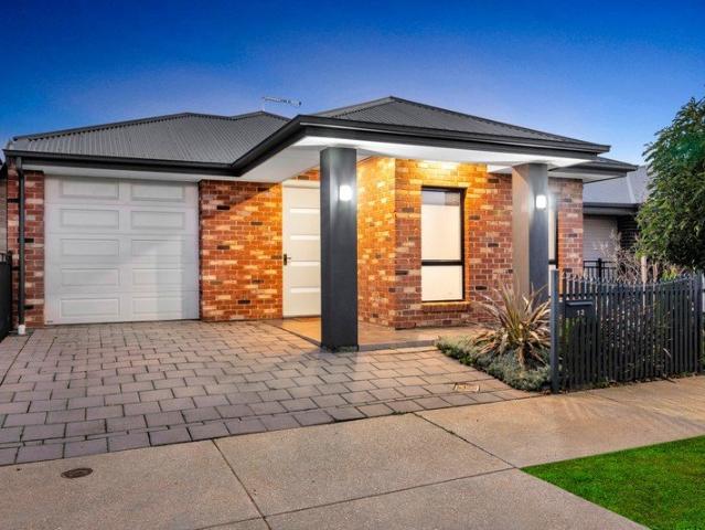A Smart, Energy Savvy Family Home in Munno Para