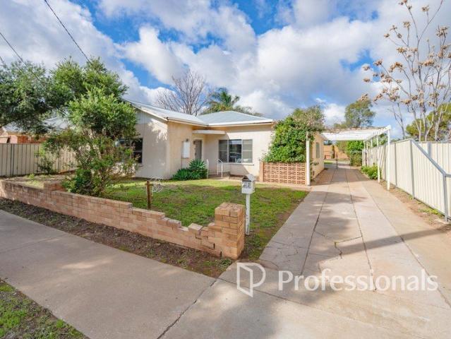 A Smart Investment on 920m2 allotment