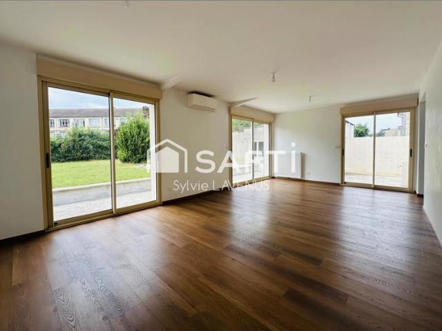 A soissons, proche hyper centre ville, maison de 165 m2 sur son terrain de 587 m2