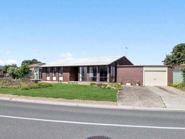 A SOLID FAMILY HOME WITH EXCITING DEVELOPMENT POTENTIAL SUBJECT TO PLANNING CONSENTS