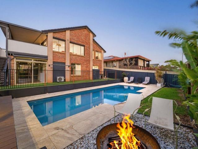A Sophisticated Coastal Sanctuary Designed for Family Living