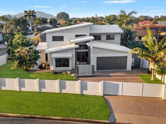 A Sophisticated Family Residence of Scale, Style and Substance
