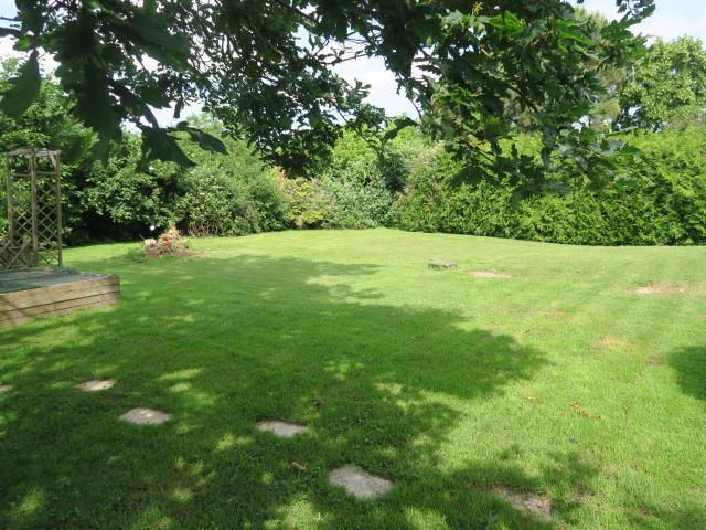 A SOREL MOUSSEL 28260 à 7 kms de ANET 28260 Maison F4 de plain pied 80 m2 sur sous sol complet