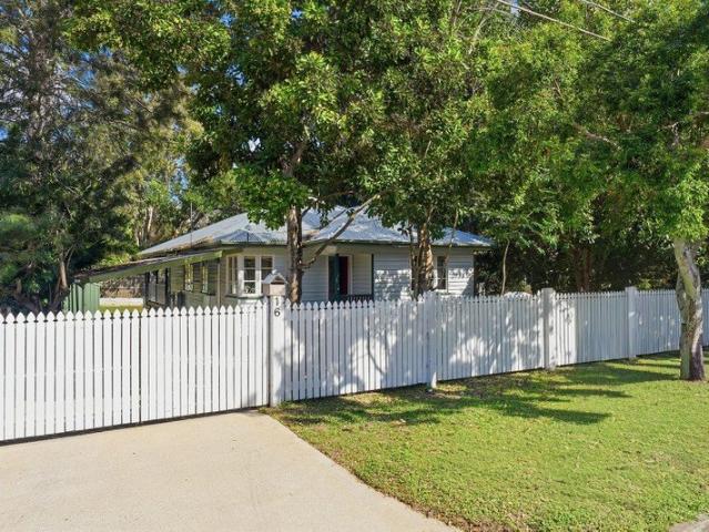 A Spacious, Multi Zone Home on a Generous 658m² Block