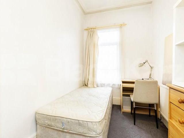 A spacious and well presented three bedroom, one bathroom flat available to rent on the sought after Saltram Crescent, W9