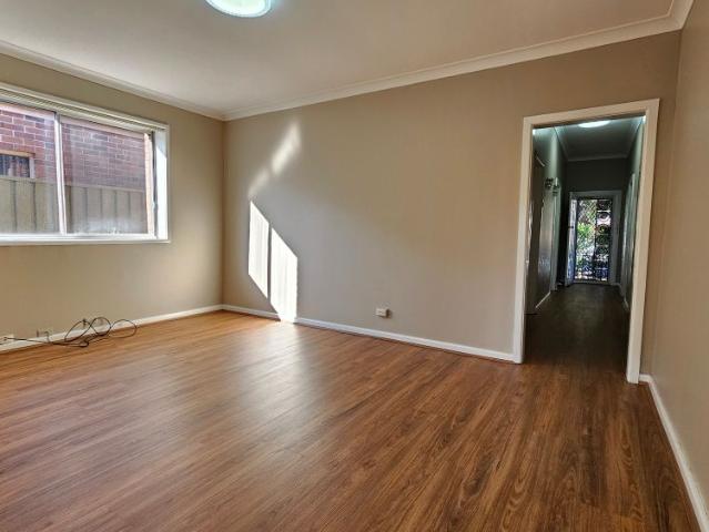 A Spacious and Convenient family residence near school and amenities
