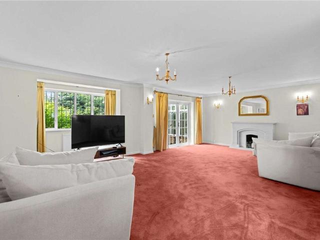 A spacious detached six bedroom family home a short walk from Camberley Town Centre