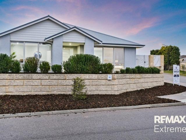 A Spacious Entertainer's Dream in a Prime Parkside Position