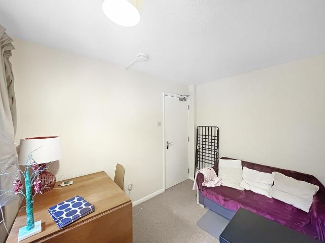 A spacious furnished double room available within a well presented top floor, all female shared flat, with three occupants in total. The property offers generous accommodation with a separate communal living space, making it ideal for a professional