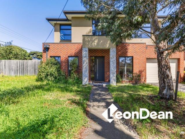 A Spacious Family Haven in a Prime Clayton South Location