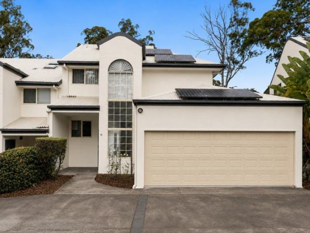 A Spacious Family Home in a Peaceful Parkside Location
