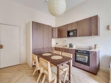 A spacious haven of peace with contemporary design Le Marais, Paris Amsterdam Apartments for Rent
