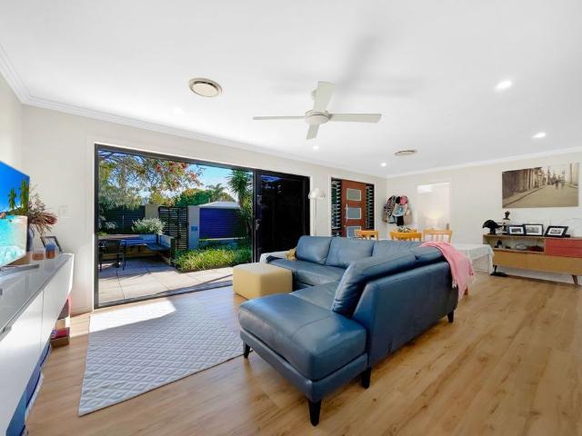 A Spacious Retreat in the Heart of Maroochydore! 4 Months Only