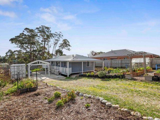 A Spacious Smythesdale Home with Plenty to Offer