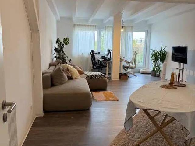 a spacious 2 room apartment in Neukölln