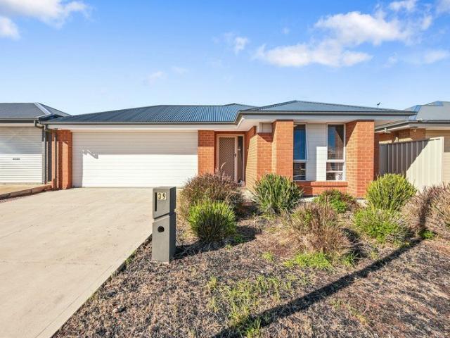 A Spacious 4 Bedroom Family Home with Endless Potential