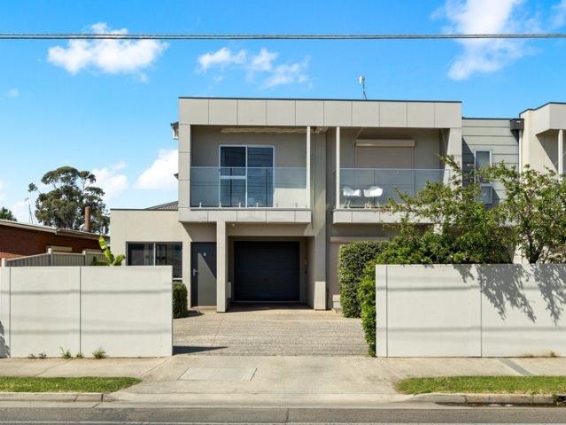 A Sparkling Two Storey Base Between City & Sea