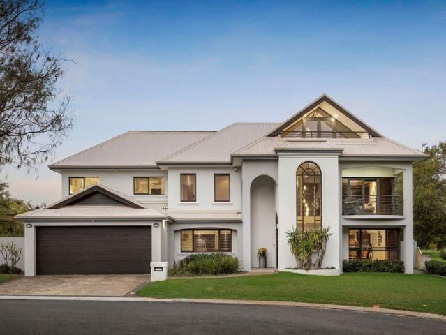 A SPECTACULAR SANCTUARY THAT BRINGS YOU TOGETHER