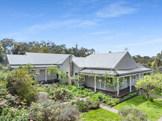 A Spellbinding Nine Acre Estate in Balnarring