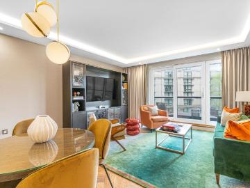 A Two Bedroom Apartment with Terraces Overlooking Onslow Gardens