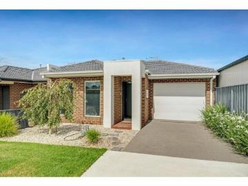 Lara, Greater Geelong, Victoria - Garden