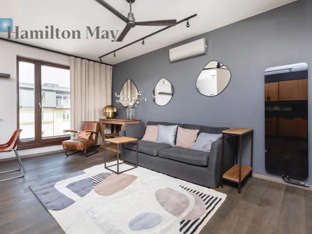 A two bedroom unique apartment with a terrace overlooking the Vistula Boulevards in the modern Kościuszki Apartments investment